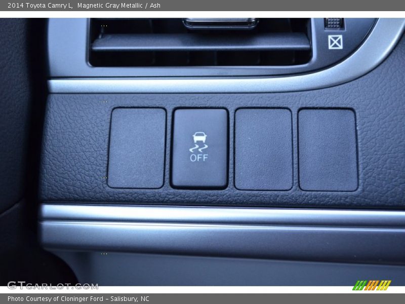 Magnetic Gray Metallic / Ash 2014 Toyota Camry L