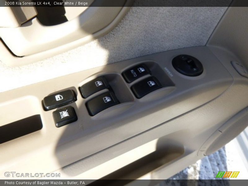 Clear White / Beige 2008 Kia Sorento LX 4x4