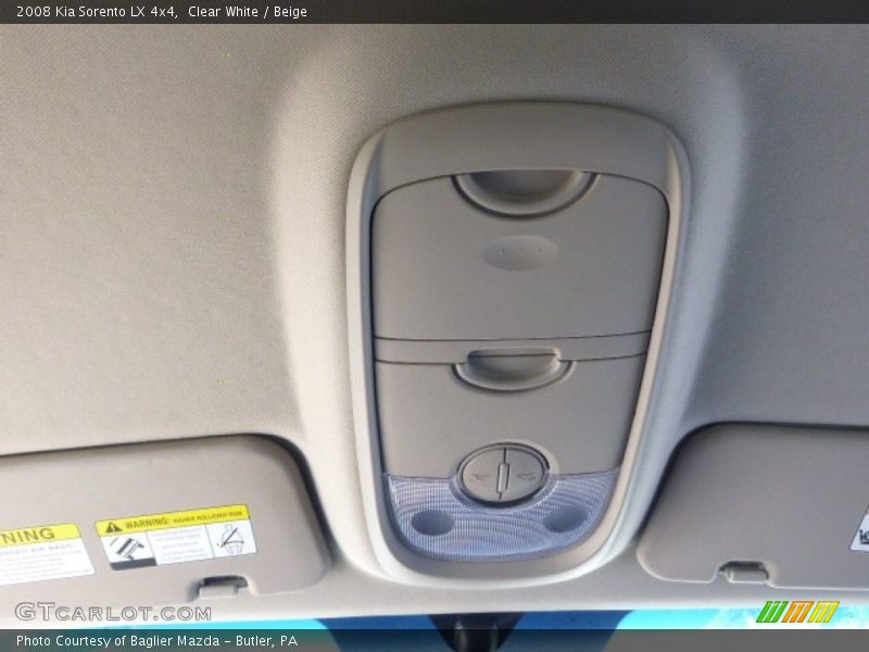 Clear White / Beige 2008 Kia Sorento LX 4x4