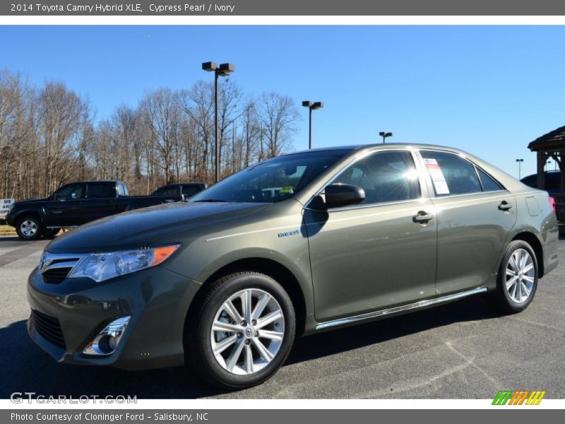 Cypress Pearl / Ivory 2014 Toyota Camry Hybrid XLE