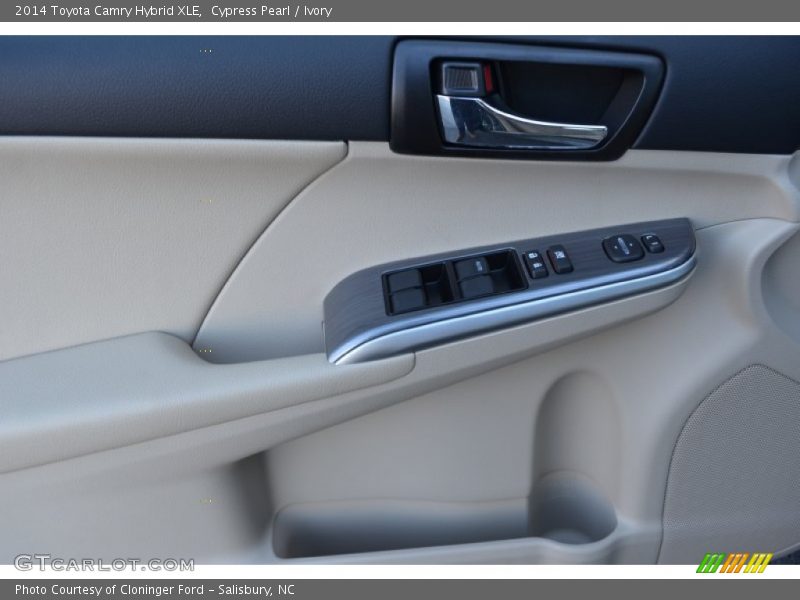 Cypress Pearl / Ivory 2014 Toyota Camry Hybrid XLE