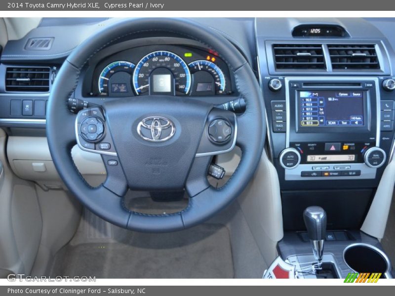 Cypress Pearl / Ivory 2014 Toyota Camry Hybrid XLE