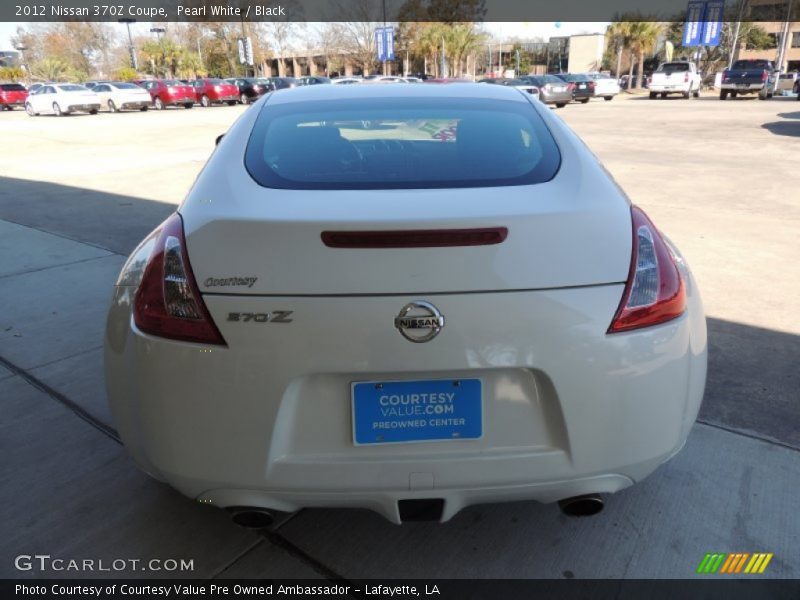 Pearl White / Black 2012 Nissan 370Z Coupe