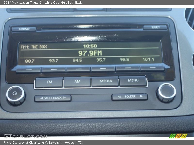 White Gold Metallic / Black 2014 Volkswagen Tiguan S