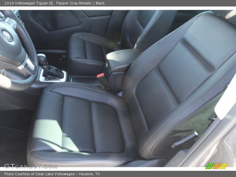 Pepper Gray Metallic / Black 2014 Volkswagen Tiguan SE