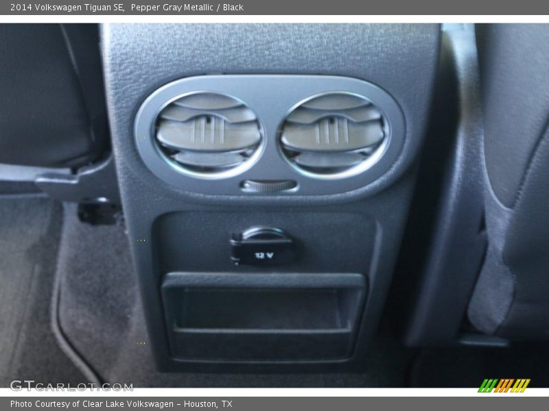 Pepper Gray Metallic / Black 2014 Volkswagen Tiguan SE