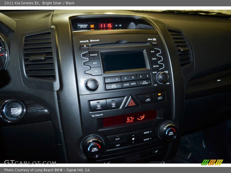Bright Silver / Black 2011 Kia Sorento EX