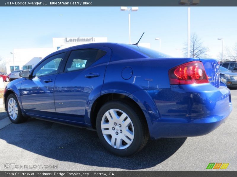 Blue Streak Pearl / Black 2014 Dodge Avenger SE