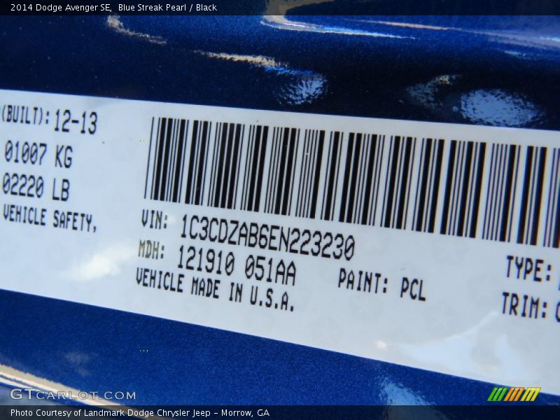 Blue Streak Pearl / Black 2014 Dodge Avenger SE