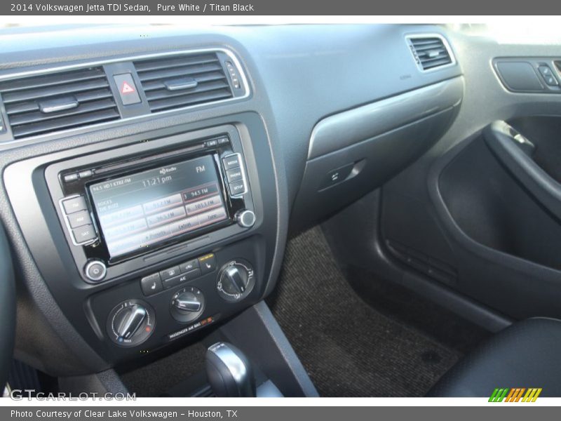 Pure White / Titan Black 2014 Volkswagen Jetta TDI Sedan
