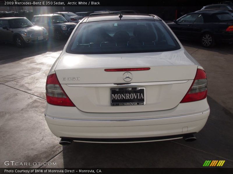 Arctic White / Black 2009 Mercedes-Benz E 350 Sedan