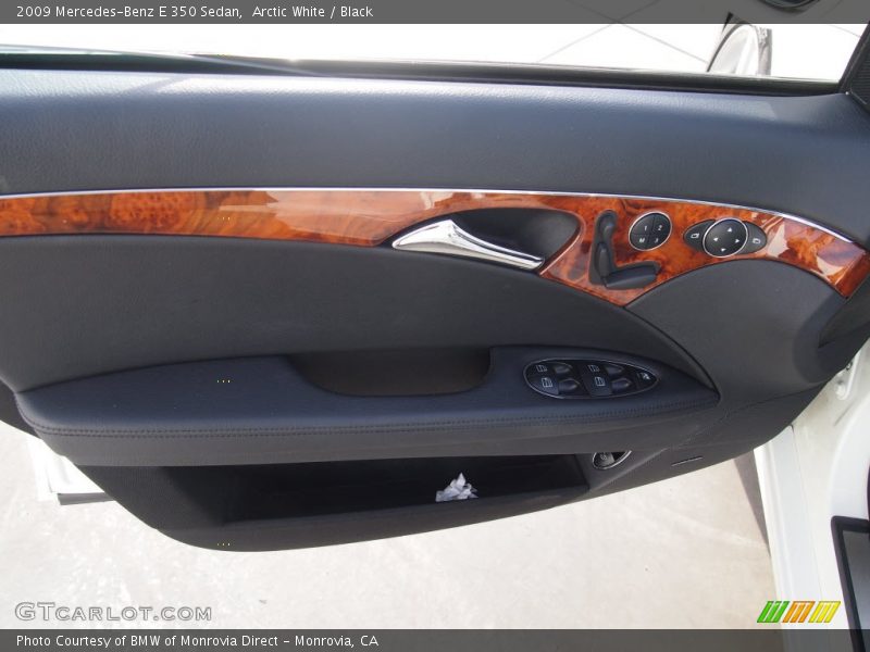 Arctic White / Black 2009 Mercedes-Benz E 350 Sedan