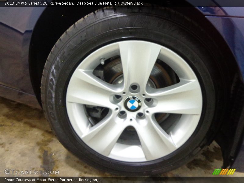 Deep Sea Blue Metallic / Oyster/Black 2013 BMW 5 Series 528i xDrive Sedan