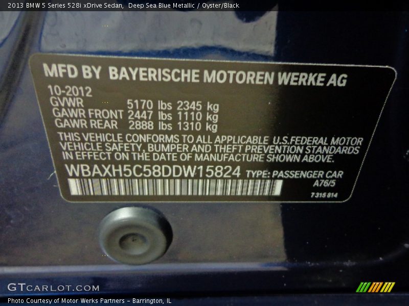 Deep Sea Blue Metallic / Oyster/Black 2013 BMW 5 Series 528i xDrive Sedan