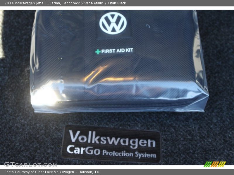 Moonrock Silver Metallic / Titan Black 2014 Volkswagen Jetta SE Sedan