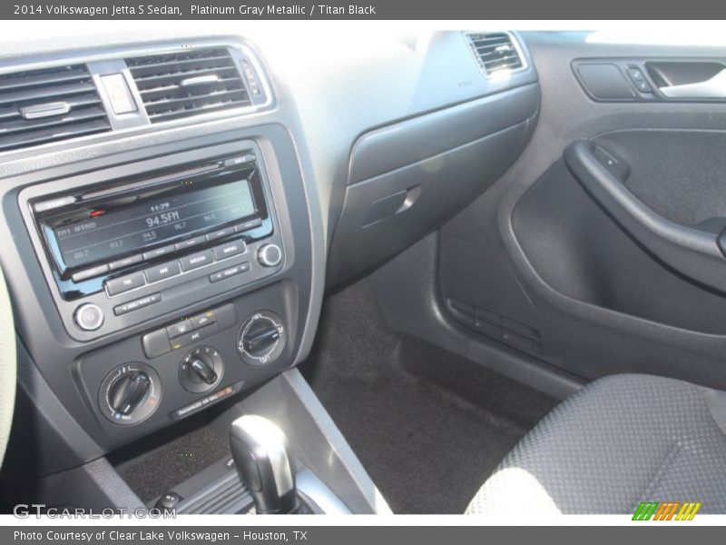 Platinum Gray Metallic / Titan Black 2014 Volkswagen Jetta S Sedan