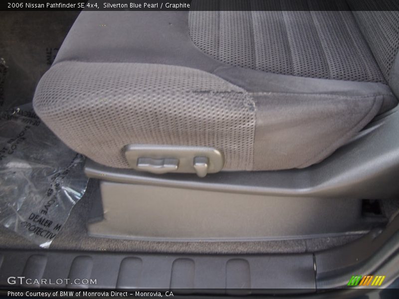 Silverton Blue Pearl / Graphite 2006 Nissan Pathfinder SE 4x4