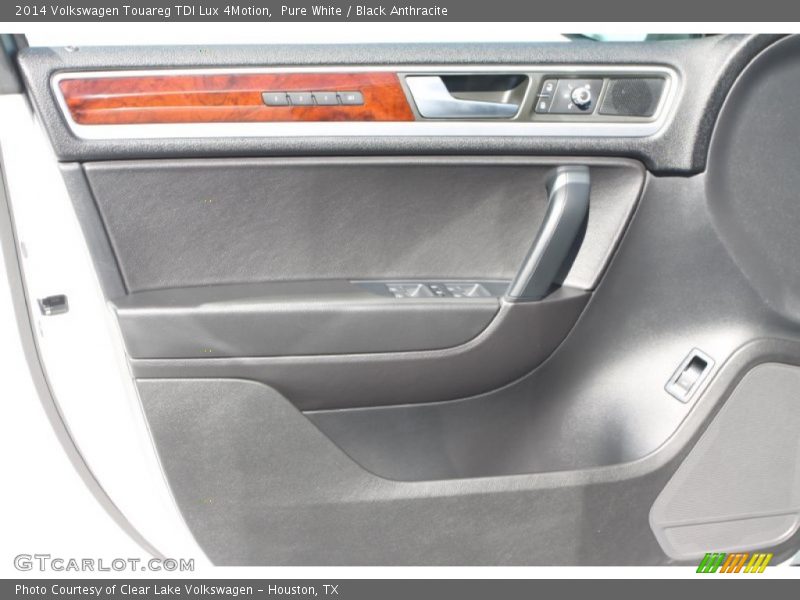 Pure White / Black Anthracite 2014 Volkswagen Touareg TDI Lux 4Motion
