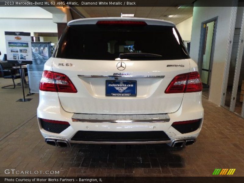 Diamond White Metallic / Black 2013 Mercedes-Benz ML 63 AMG 4Matic