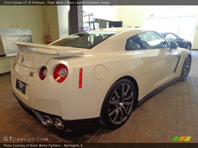  2014 GT-R Premium Pearl White