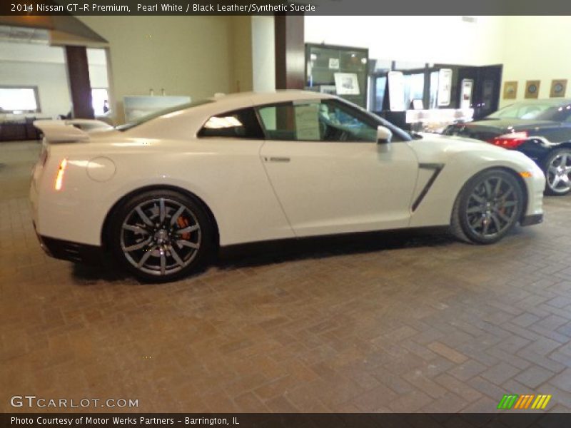 Pearl White / Black Leather/Synthetic Suede 2014 Nissan GT-R Premium