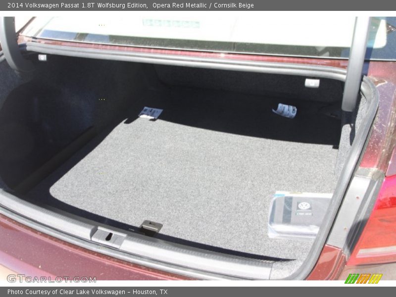 Opera Red Metallic / Cornsilk Beige 2014 Volkswagen Passat 1.8T Wolfsburg Edition