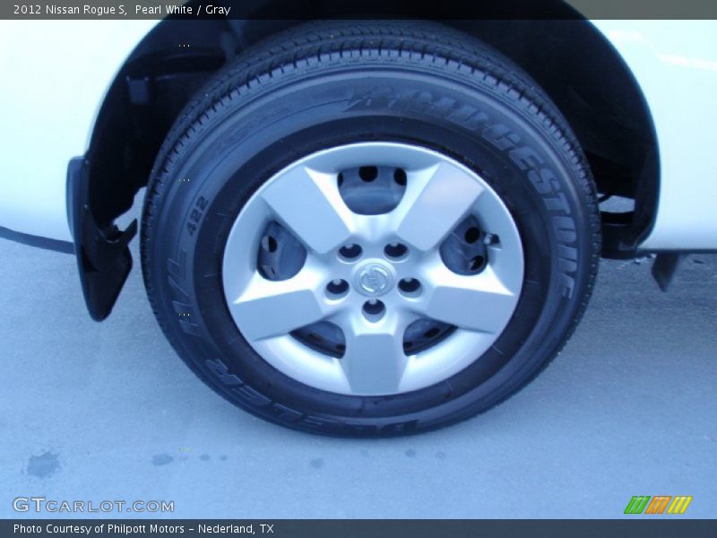 Pearl White / Gray 2012 Nissan Rogue S