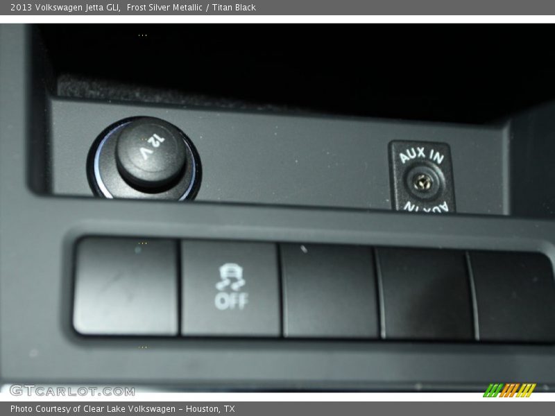 Frost Silver Metallic / Titan Black 2013 Volkswagen Jetta GLI
