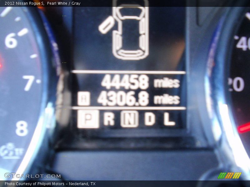 Pearl White / Gray 2012 Nissan Rogue S