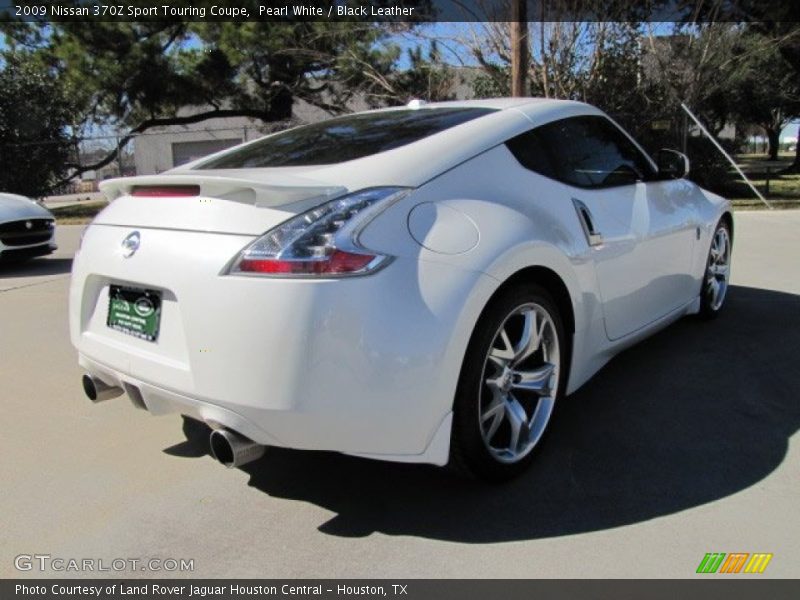 Pearl White / Black Leather 2009 Nissan 370Z Sport Touring Coupe
