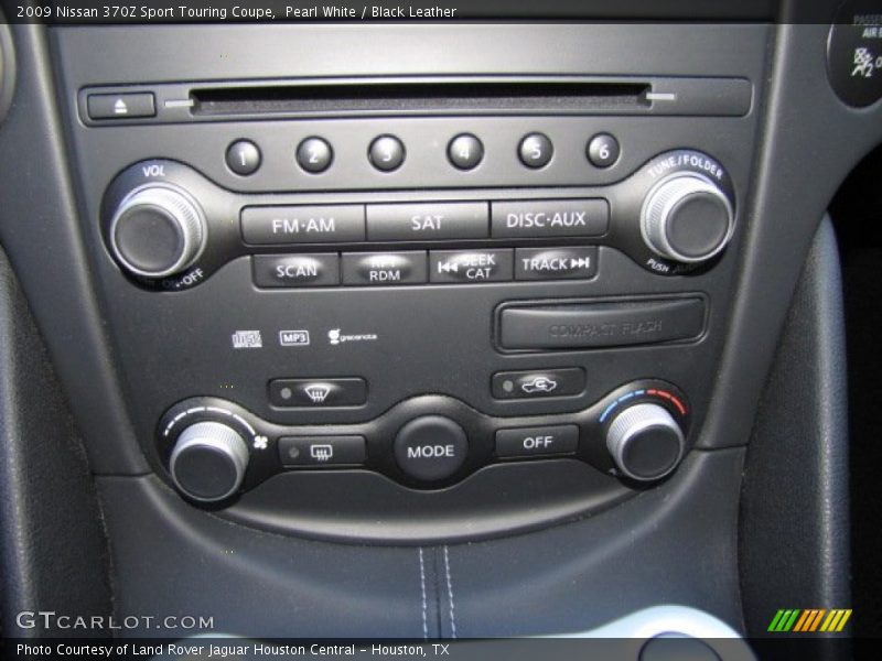 Controls of 2009 370Z Sport Touring Coupe