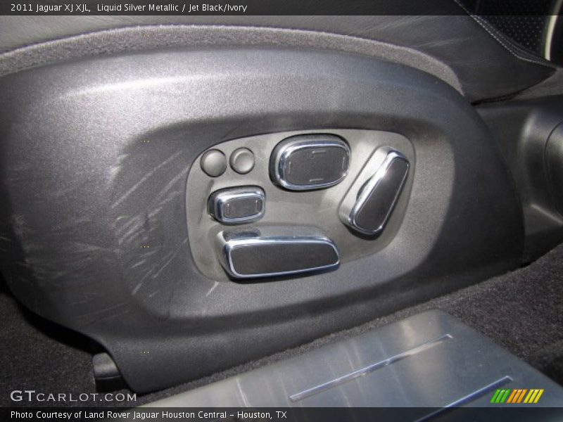 Liquid Silver Metallic / Jet Black/Ivory 2011 Jaguar XJ XJL