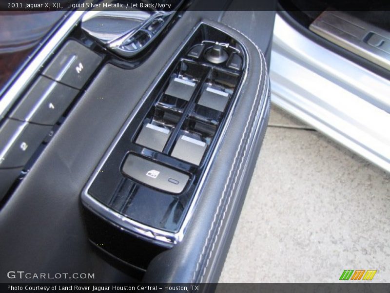 Liquid Silver Metallic / Jet Black/Ivory 2011 Jaguar XJ XJL