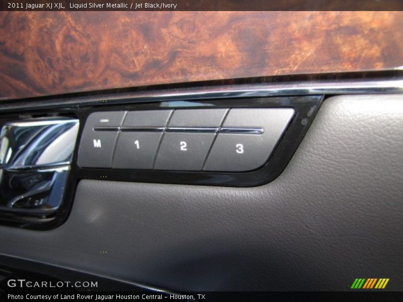 Liquid Silver Metallic / Jet Black/Ivory 2011 Jaguar XJ XJL
