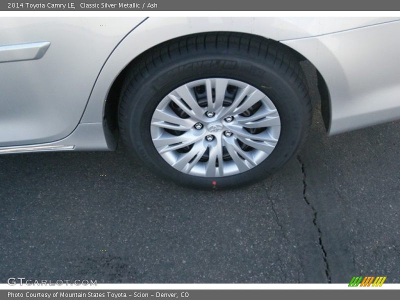 Classic Silver Metallic / Ash 2014 Toyota Camry LE