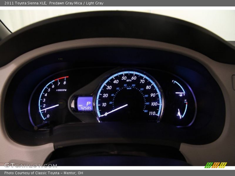 Predawn Gray Mica / Light Gray 2011 Toyota Sienna XLE
