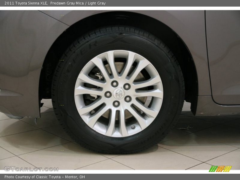 Predawn Gray Mica / Light Gray 2011 Toyota Sienna XLE