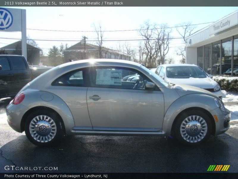 Moonrock Silver Metallic / Titan Black 2013 Volkswagen Beetle 2.5L