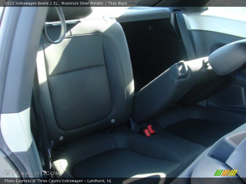 Moonrock Silver Metallic / Titan Black 2013 Volkswagen Beetle 2.5L