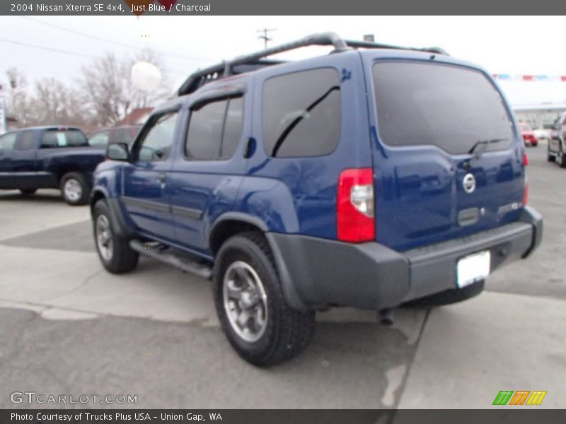Just Blue / Charcoal 2004 Nissan Xterra SE 4x4