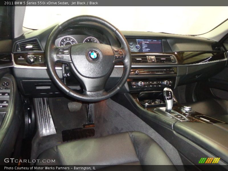 Jet Black / Black 2011 BMW 5 Series 550i xDrive Sedan