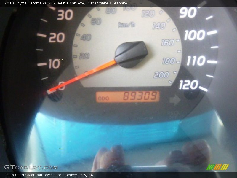 Super White / Graphite 2010 Toyota Tacoma V6 SR5 Double Cab 4x4