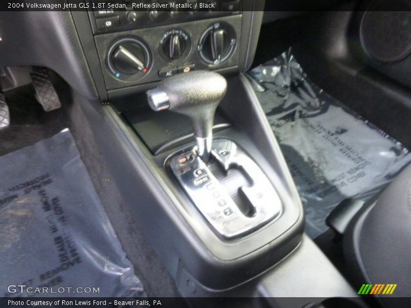 Reflex Silver Metallic / Black 2004 Volkswagen Jetta GLS 1.8T Sedan