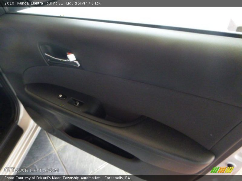 Liquid Silver / Black 2010 Hyundai Elantra Touring SE