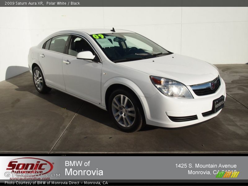 Polar White / Black 2009 Saturn Aura XR