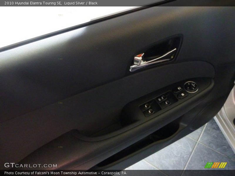 Liquid Silver / Black 2010 Hyundai Elantra Touring SE