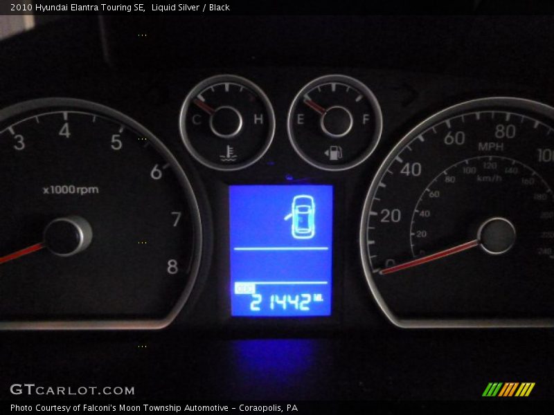 Liquid Silver / Black 2010 Hyundai Elantra Touring SE