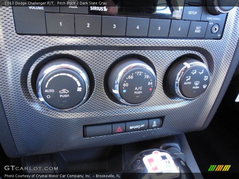 Pitch Black / Dark Slate Gray 2013 Dodge Challenger R/T