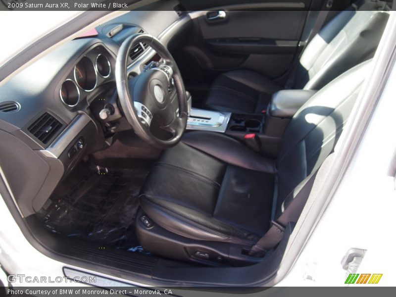 Polar White / Black 2009 Saturn Aura XR