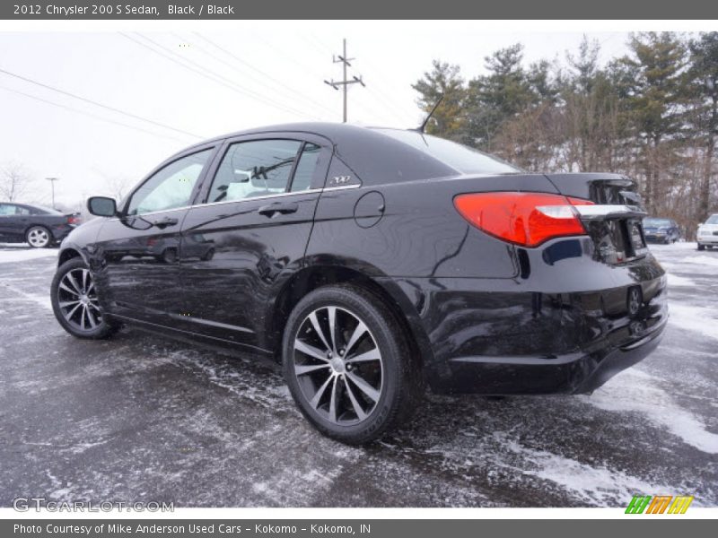 Black / Black 2012 Chrysler 200 S Sedan